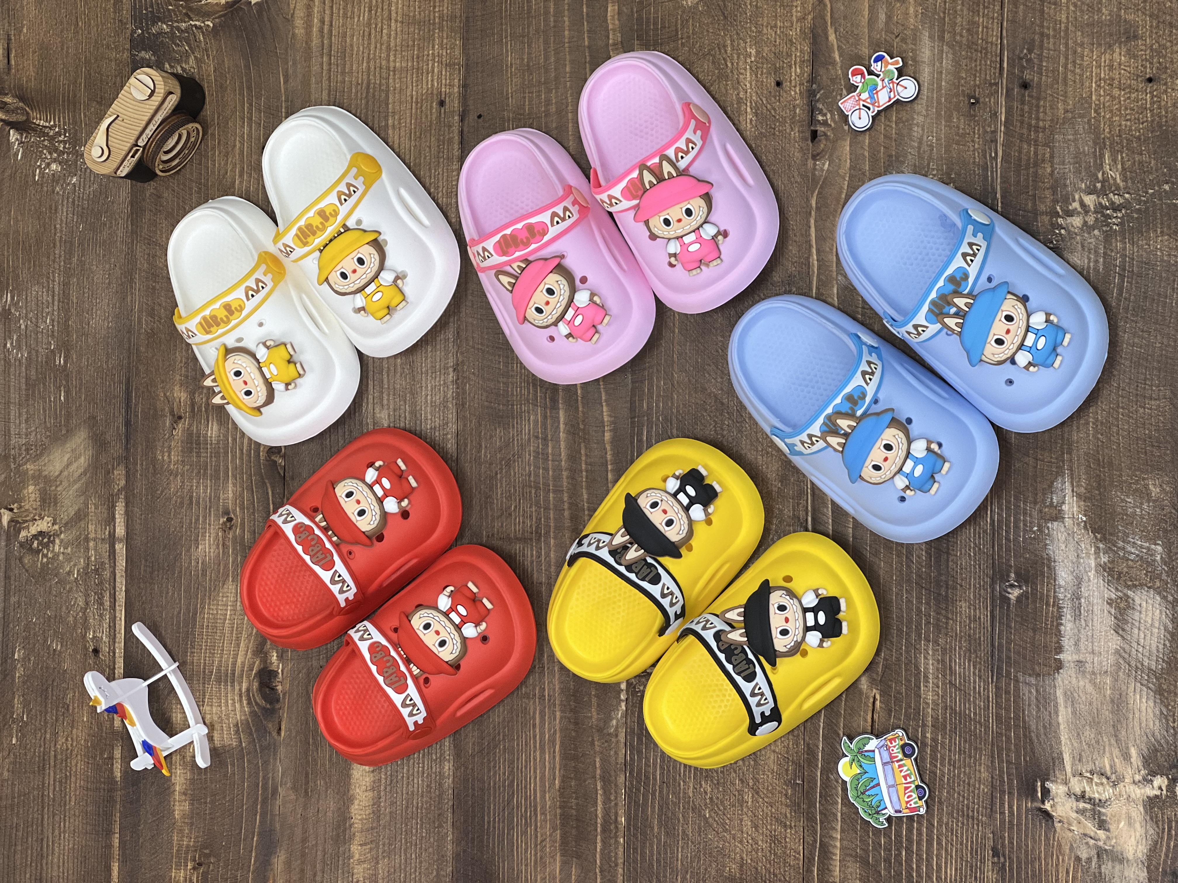 کراکس لبوبو کلاهدار  ۴۶۷