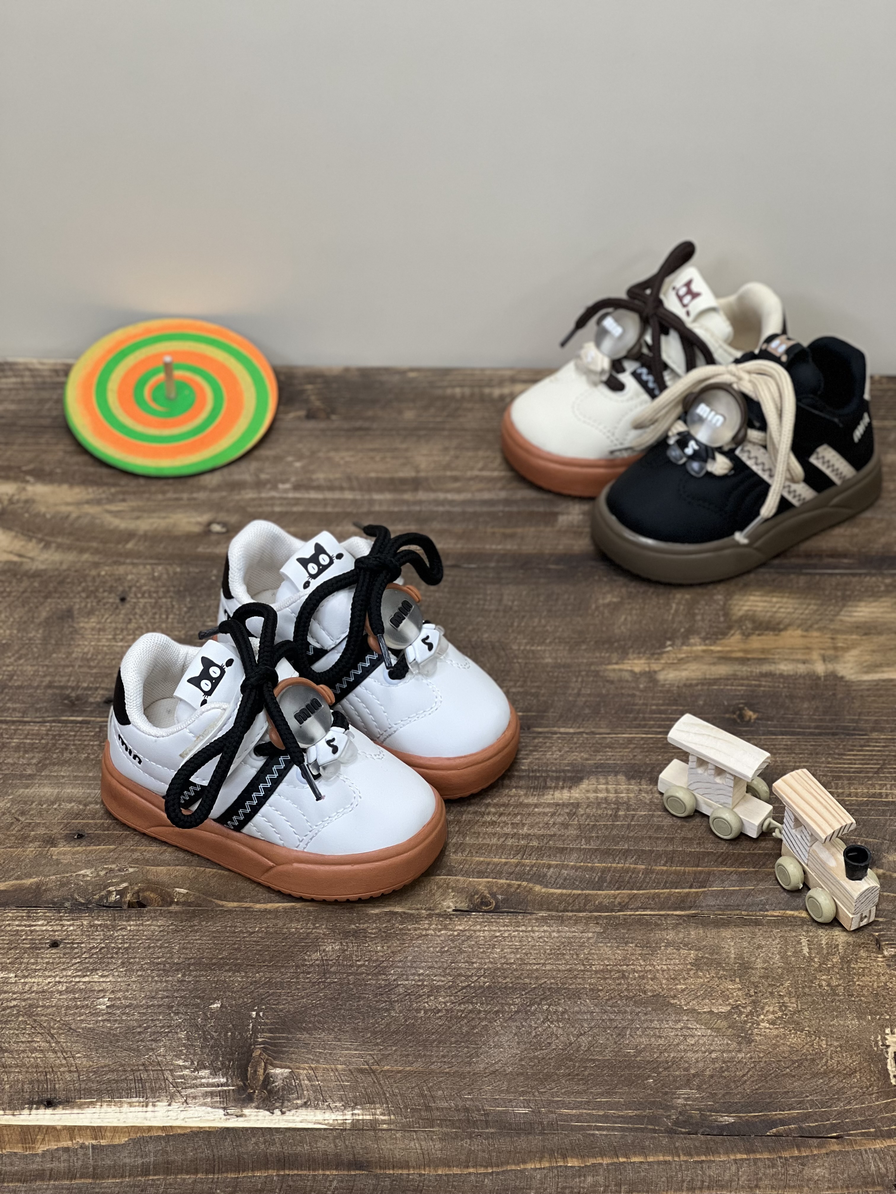 ونس دو خط زیگ زاگ ۵۳۸